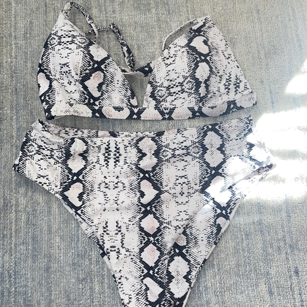 High waisted snakeskin patterned bikini - never worn